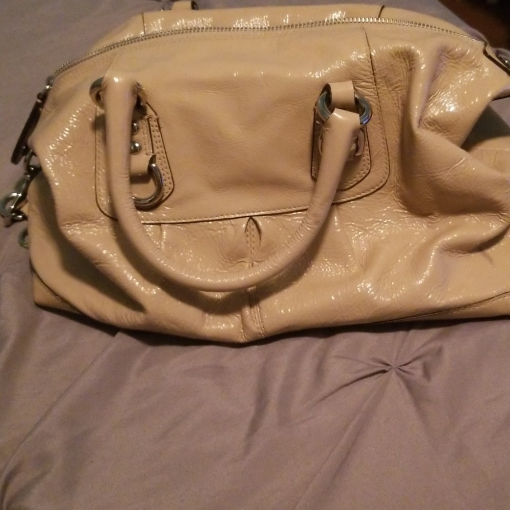 Coach - Picture 2 of 4
